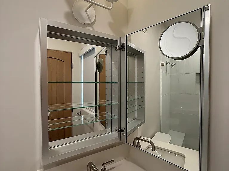 301 W Comstock Ave #4 — Photo 36