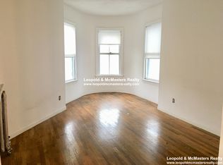 148 Oxford St #3, Somerville, MA 02143