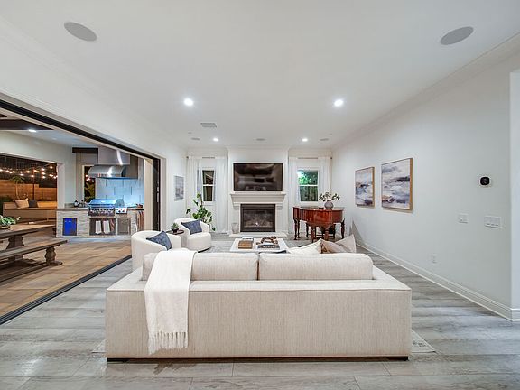 5th image of 20111 W Piccadilly Ln