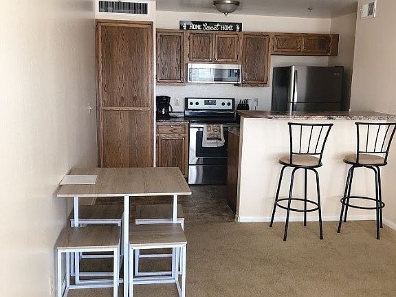 4th image of 1381 E University Ave APT 206
