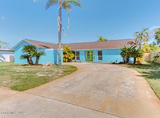 210 Sand Pine Rd, Indialantic, FL 32903