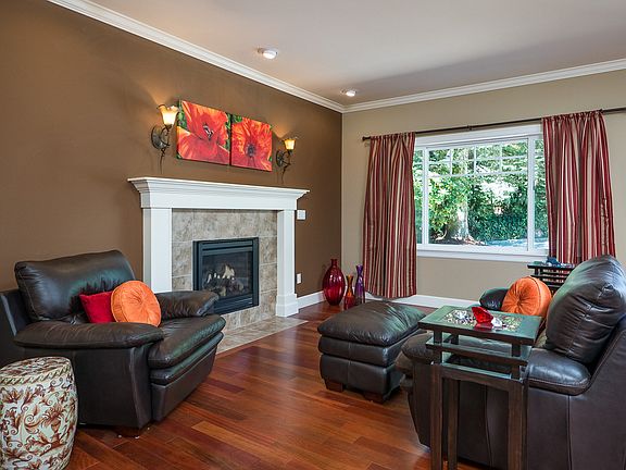 Pristine cherry floors 