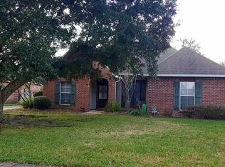 17043 Rennes Dr, Prairieville, LA 70769