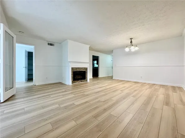 1911 Barrow Way, Duluth, GA 30096