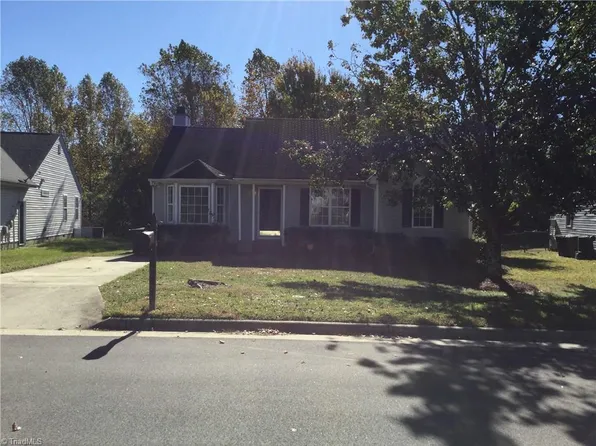 211 Old Treybrooke Dr, Greensboro, NC 27406