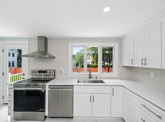 4th image of 625 Chestnut Hill Ave