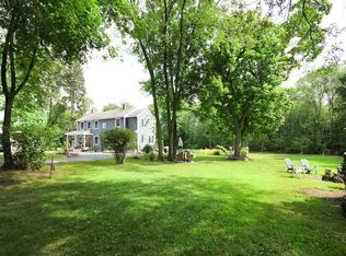 22 Reservoir St, Seekonk, MA 02771