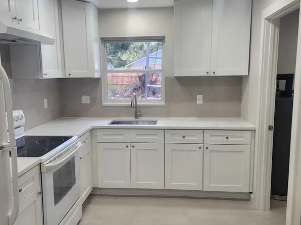 (undisclosed Address), Largo, FL 33771