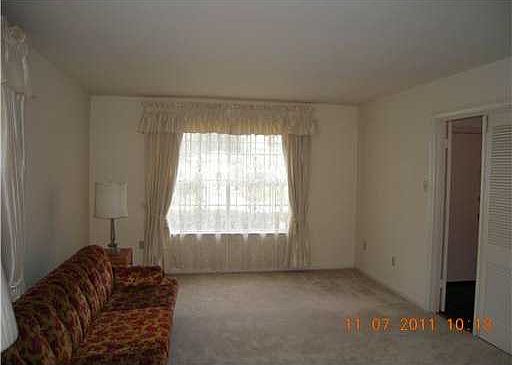 3rd image of 5901 Durbridge Dr