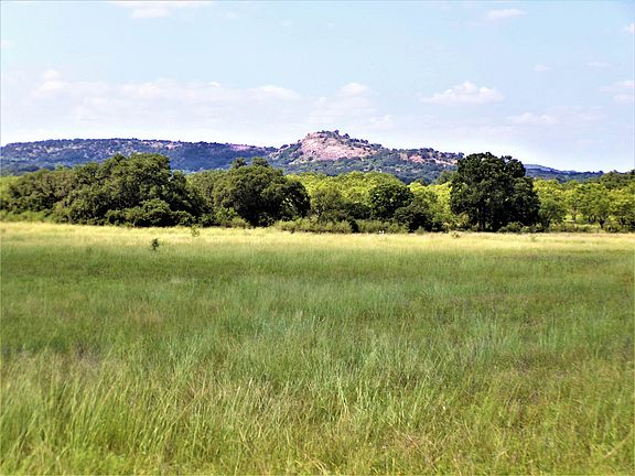 4th image of 923 County Road 215a