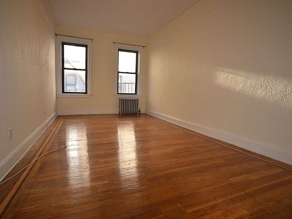 3rd image of 43-15 44th St #D10