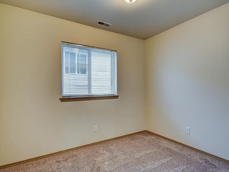 0850-1293 NW Elwha — Photo 15