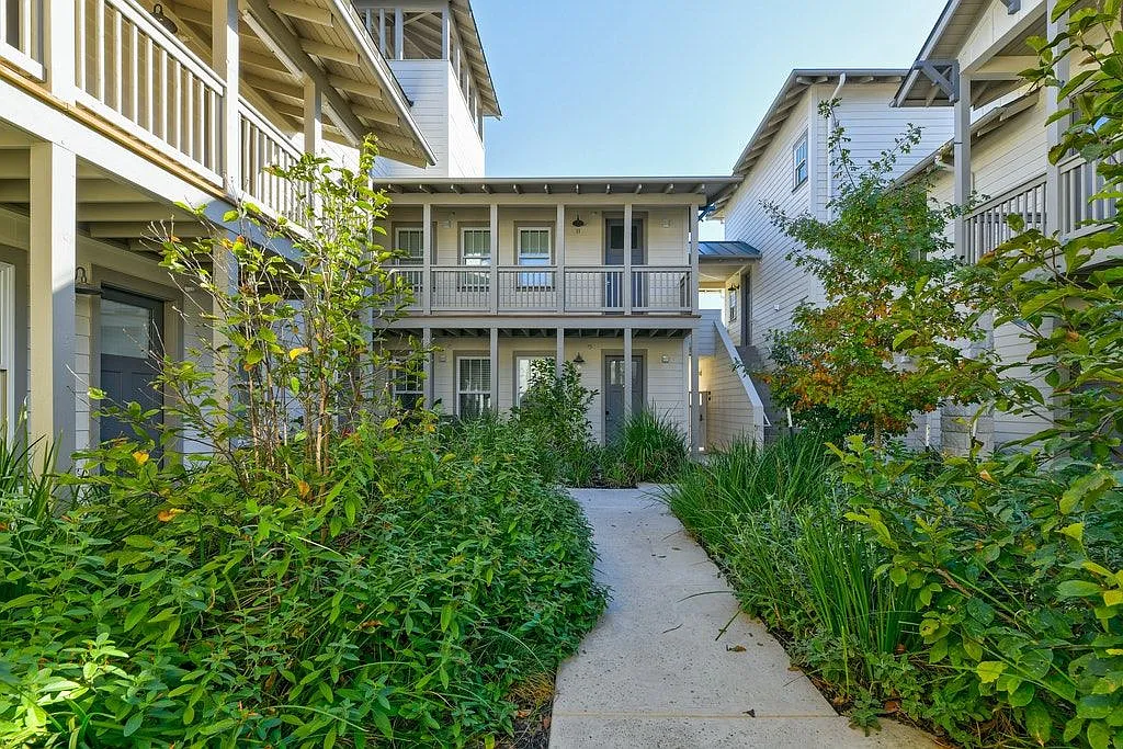 1 bed, 769 sqft, $1,515 — Photo 1