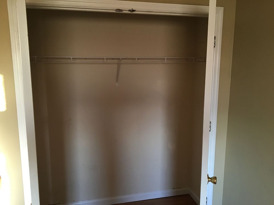 1st image of 210 S Keeneland Dr