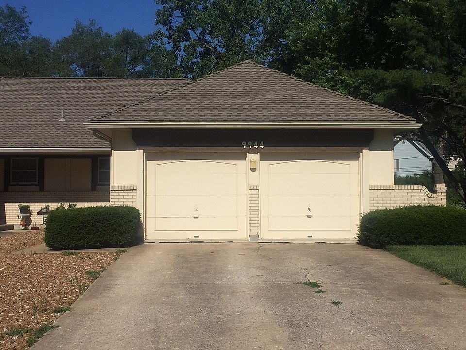 1st image of 9944 Metcalf Ave