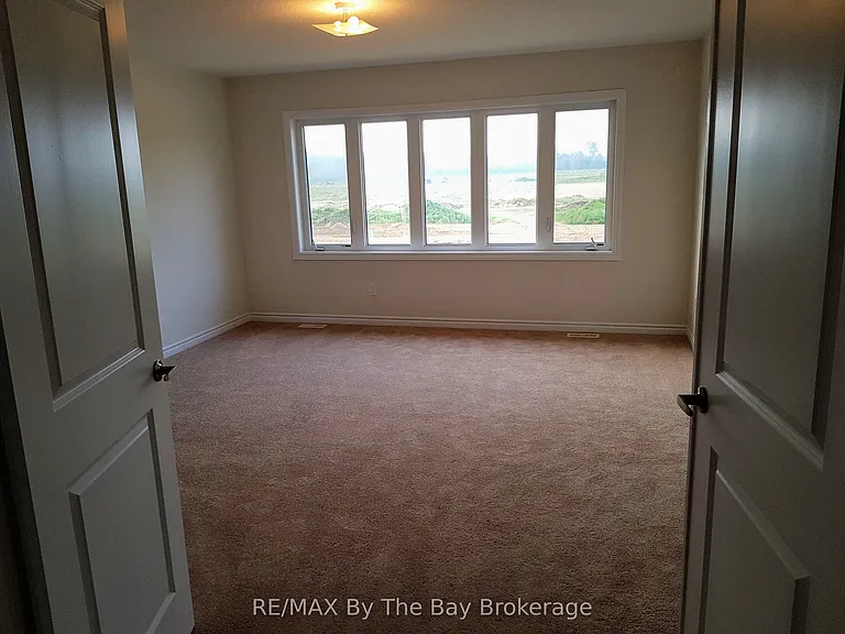 162 Allegra Dr — Photo 9