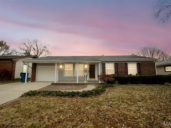 1104 State St, Collinsville, IL 62234