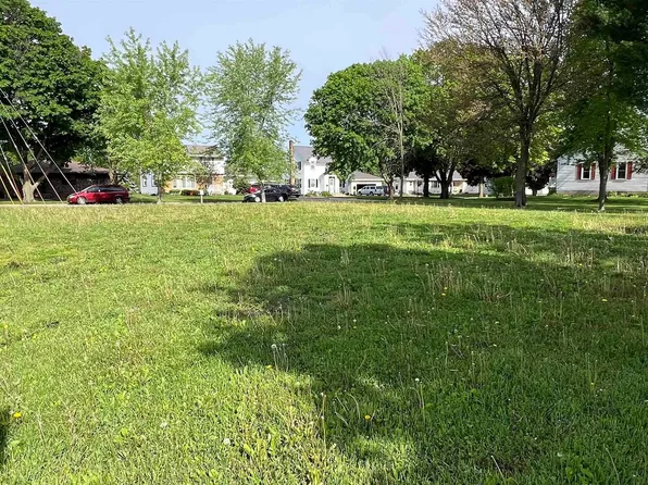 342 S Locust Ave, New Hampton, IA 50659