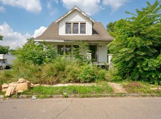 17403 Goddard St, Detroit, MI 48212