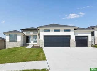 5610 N 198th St, Elkhorn, NE 68022