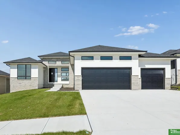 5610 N 198th St, Elkhorn, NE 68022