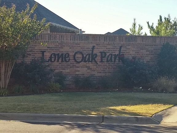 3rd image of 16332 Winding Park Dr