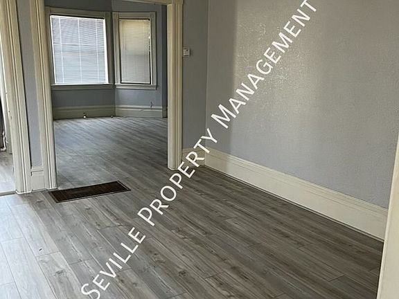 5th image of 2920 Filbert St