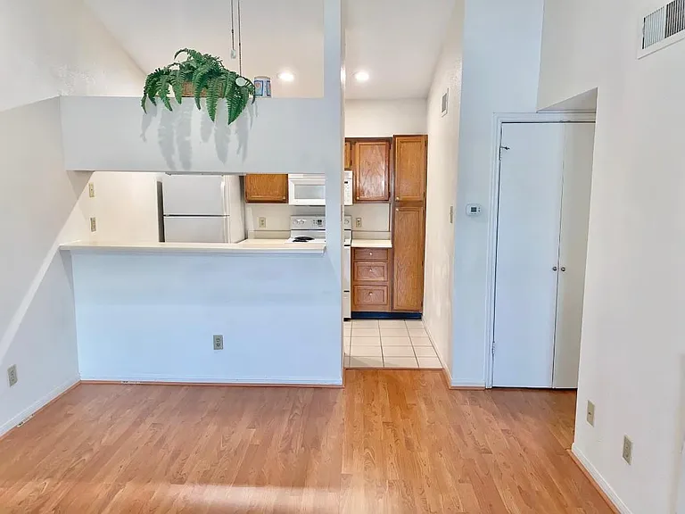 2121 El Paseo St #1604 — Photo 5