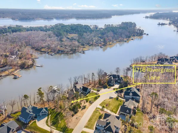 3716 Rivergrass Ln, York, SC 29745