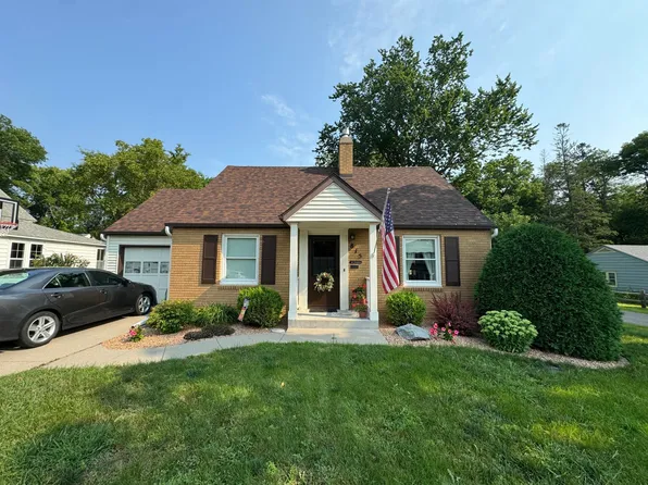 815 E Mount Faith Ave, Fergus Falls, MN 56537