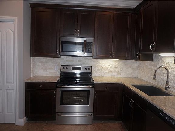 5th image of 2641 Eagle Greens Dr