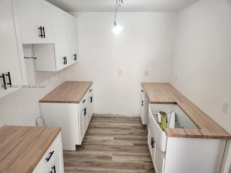 271 NE 12th Ave #271 — Photo 2