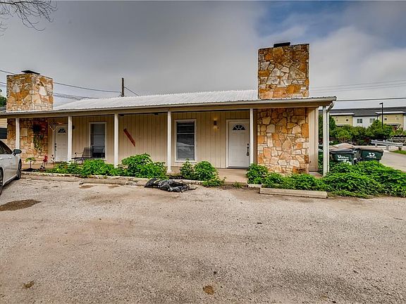 3rd image of 636 Mill St #A