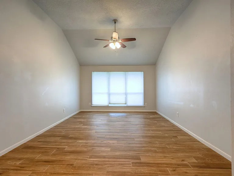15 White Bark Pl — Photo 34