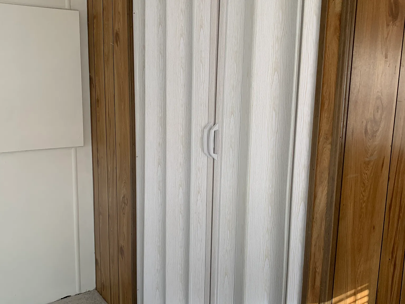 2 bed, 700 sqft, $500 — Photo 2