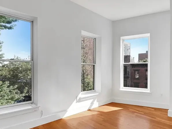 363 Grand Avenue image 2 of 4