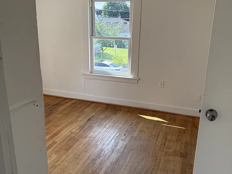 97 Bissell St #2 — Photo 9