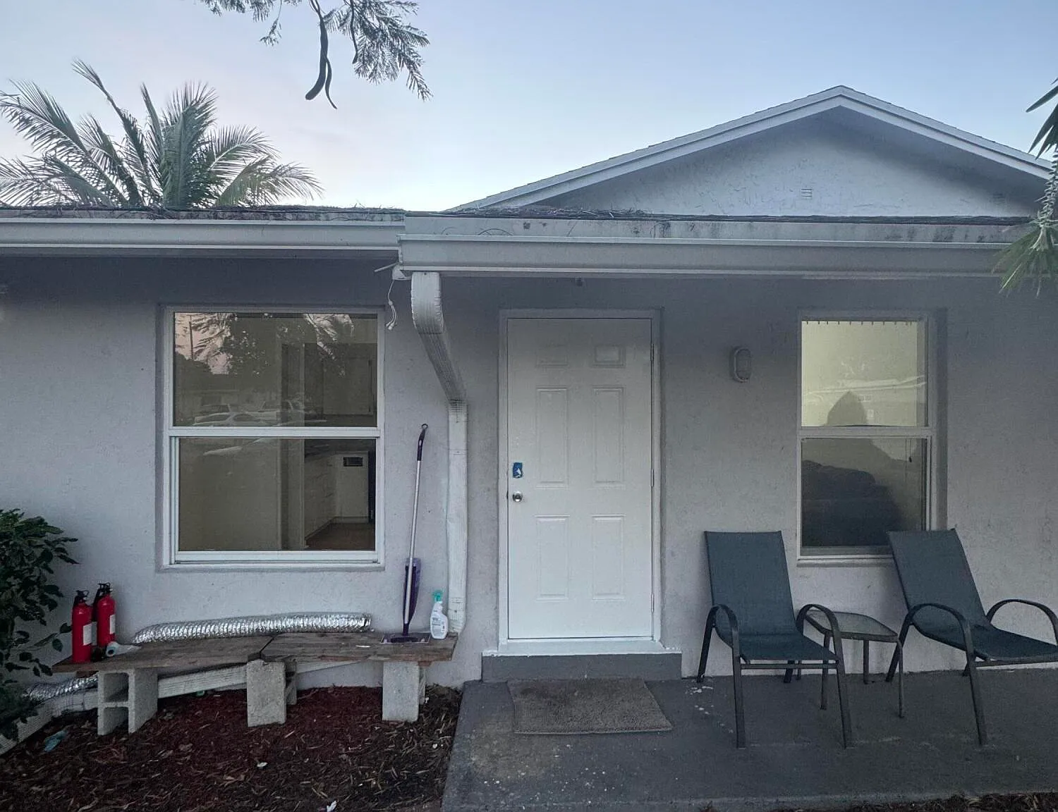 2 bed, 2.0 bath, 1000 sqft, $2,300 — Photo 1