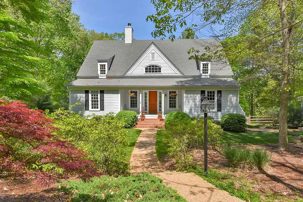 280 Forestvue Dr photo 1