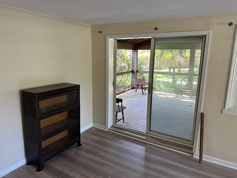 301 Beechwood Rd — Photo 7