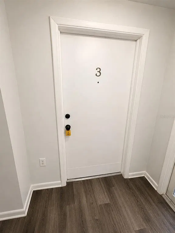 1 bed, 1.0 bath, 775 sqft, $999 — Photo 3