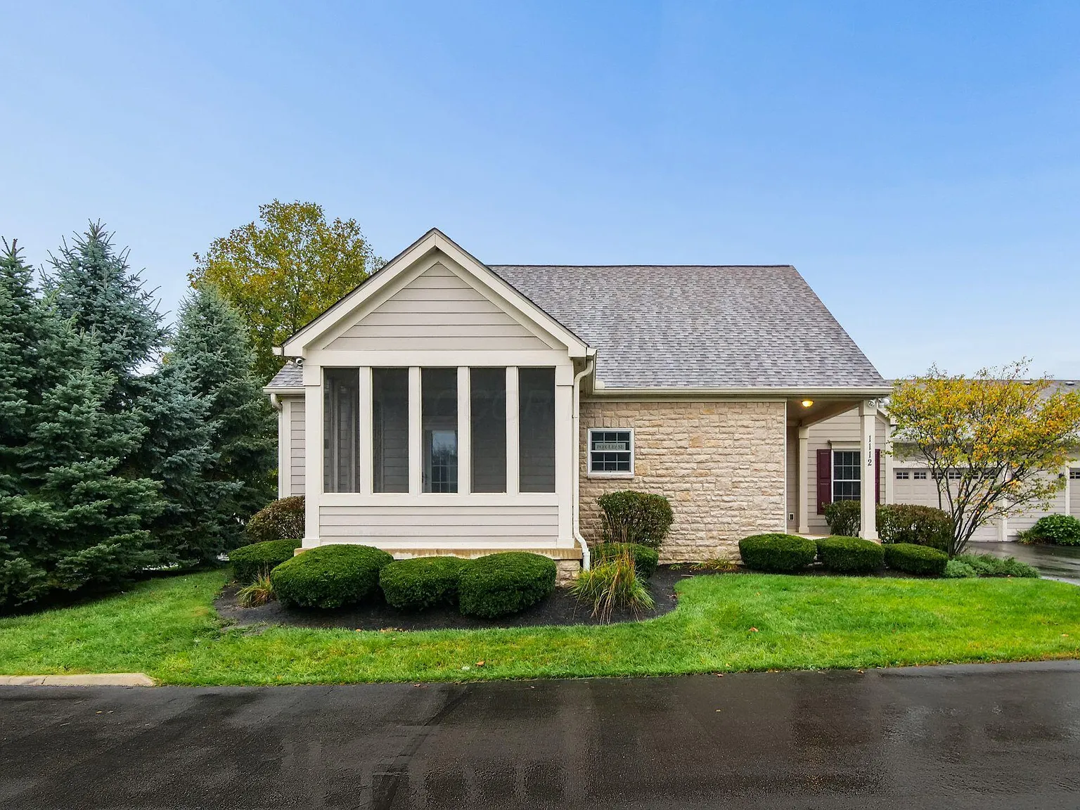 3 bed, 2.0 bath, 1983 sqft, $2,250 — Photo 4