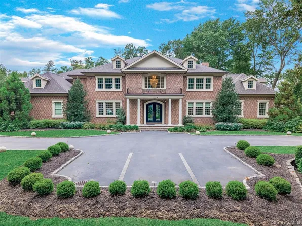 1 Harriman Drive, Sands Point, NY 11050