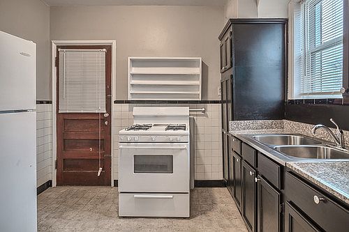 2nd image of 5747 Chippewa St APT 1E