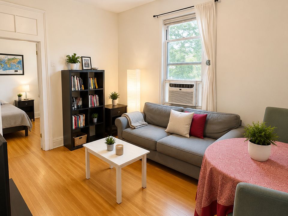 1st image of 83 Hall St APT 3R