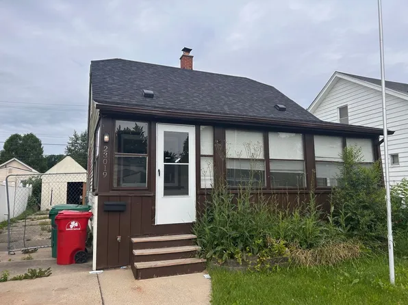 23019 Tuscany Ave, Eastpointe, MI 48021