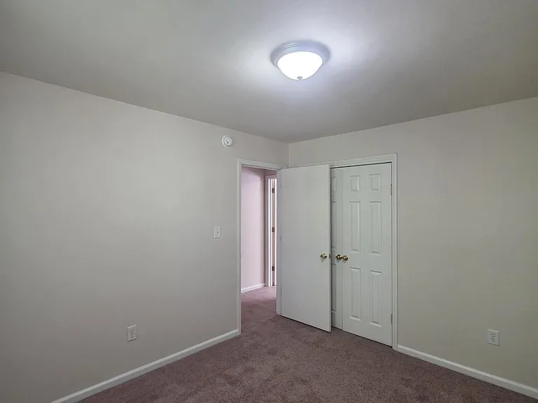 202 Marlou St — Photo 11