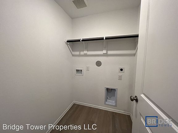 4th image of 3226 Aster Meadow Way