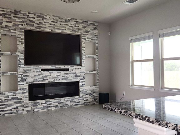 02 Living Room_05052025