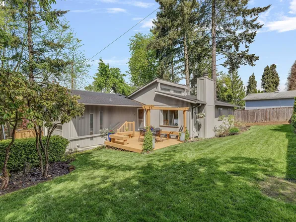 2725 SW Hume St, Portland, OR 97219